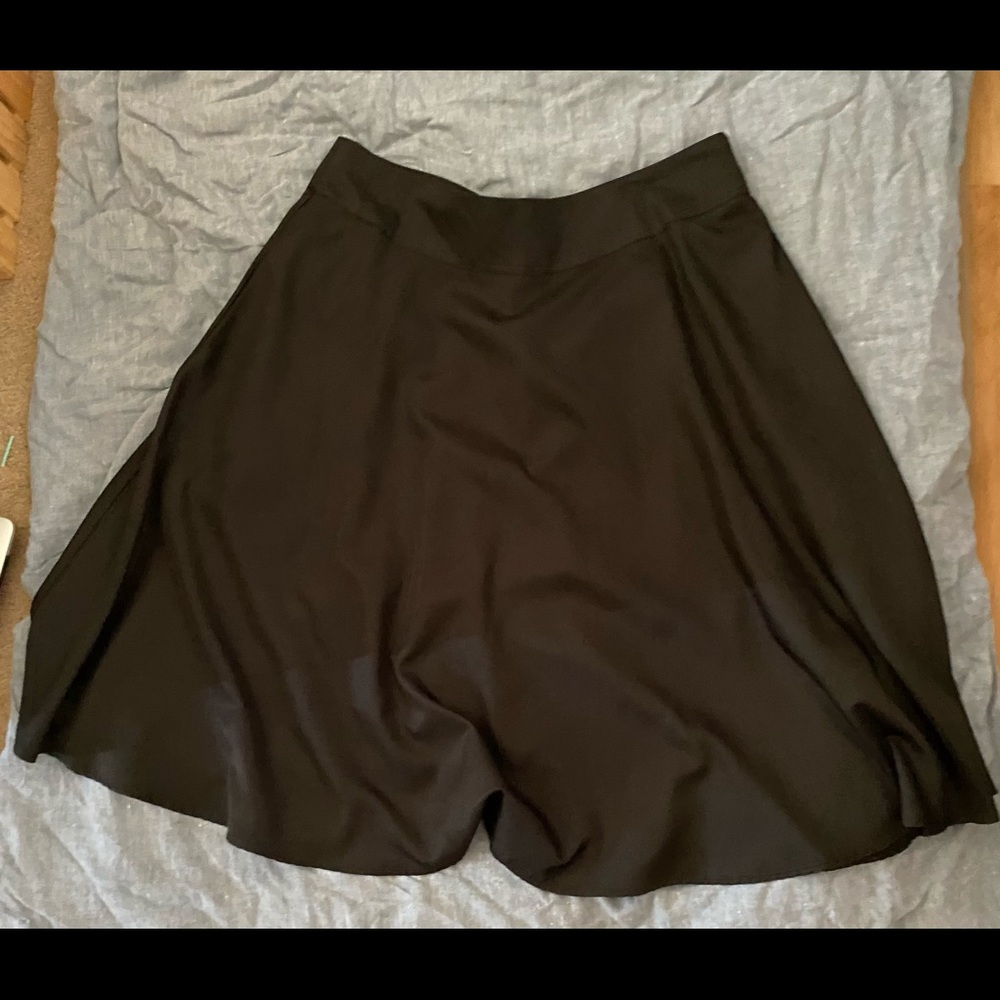 Black high waisted Vivien swing skirt